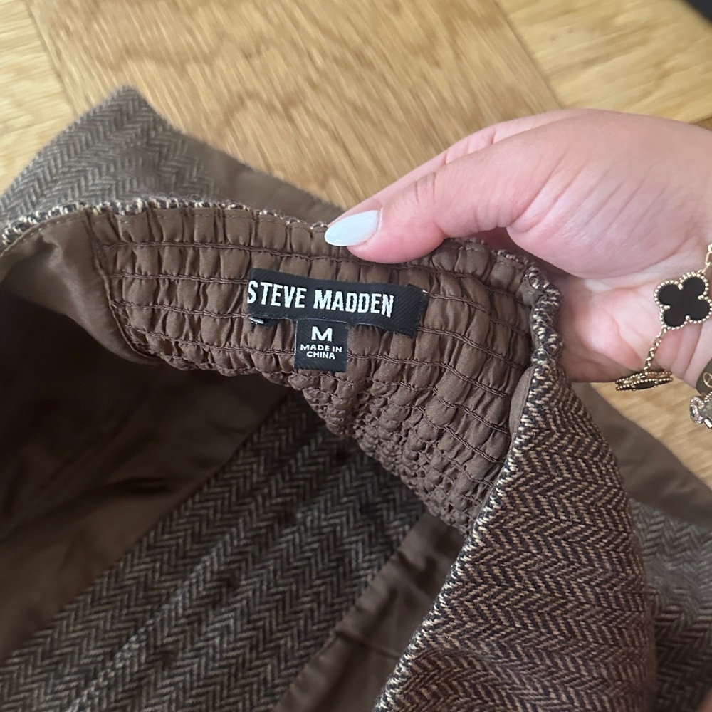 Button-Up Vest - Picture 3 of 3